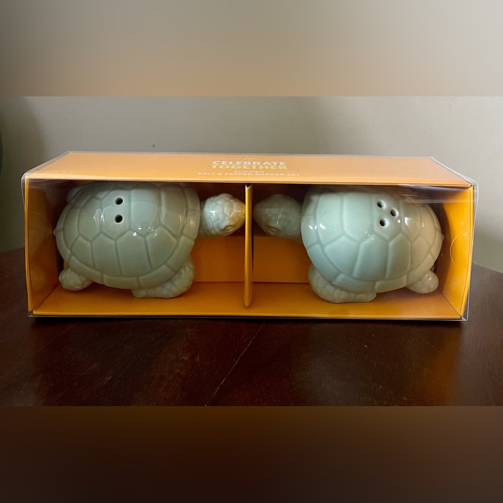 Celebrate Together Turtle Salt & Pepper Shaker